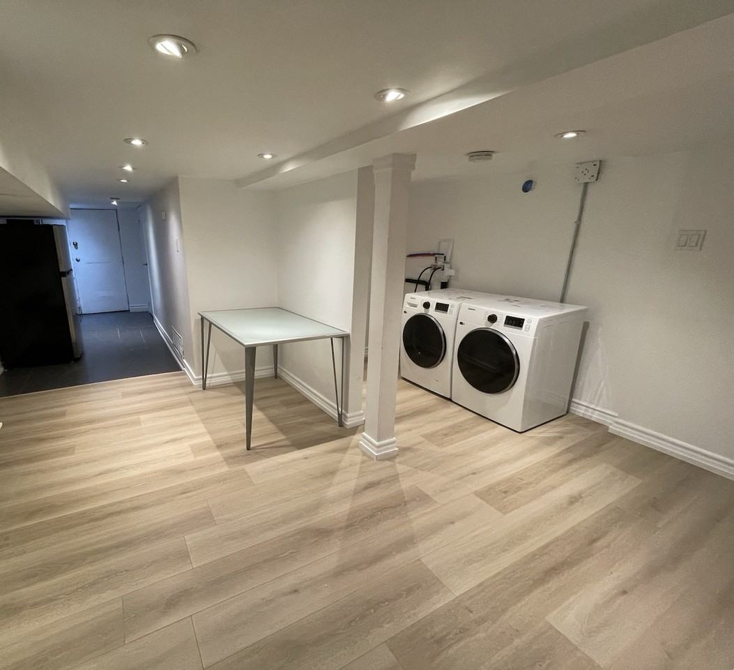 182 Weston Road - Photo 4 of 12