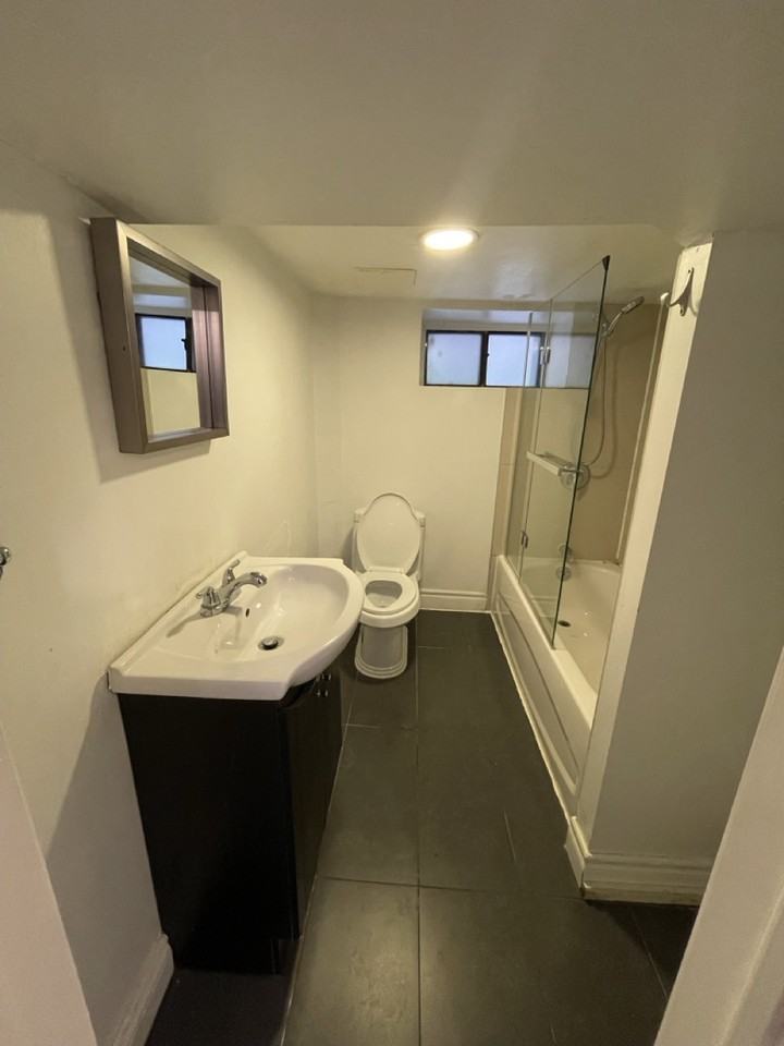 182 Weston Road - Photo 5 of 12