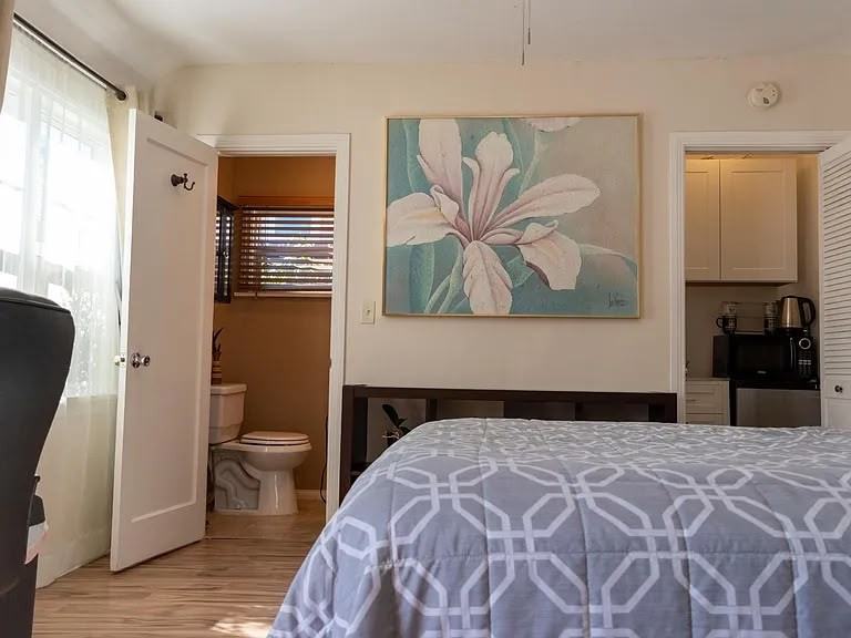 2321 Las Colinas Avenue - Photo 7 of 10