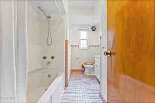 2524 Secor Rd - Photo 1 of 1