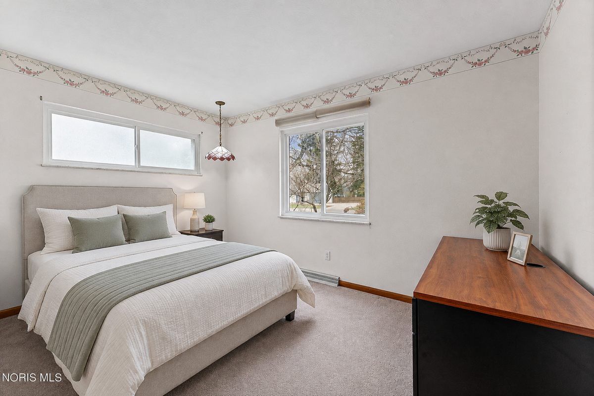 2524 Secor Rd - Photo 3 of 3