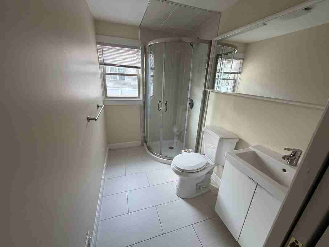 283 Hillside Ave - Photo 5 of 12