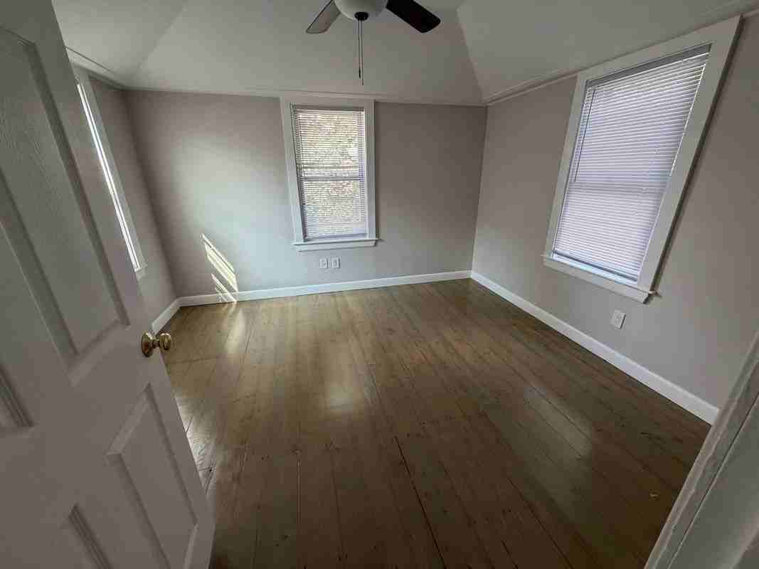 283 Hillside Ave - Photo 6 of 12