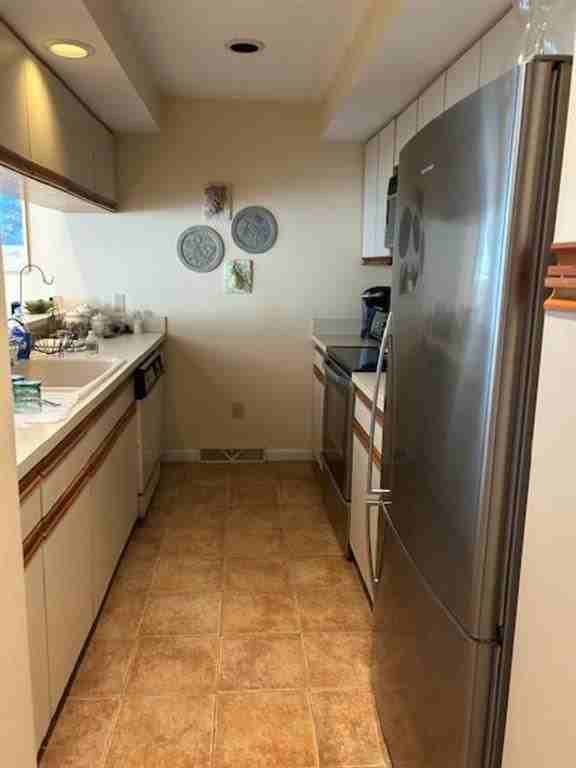 1125 Point Judith Rd ##E3 - Photo 6 of 13
