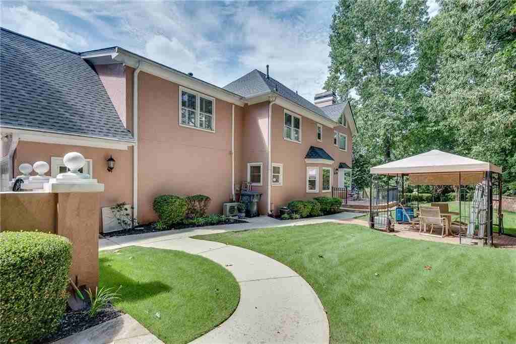 1281 Lake Washington Dr - Photo 7 of 46