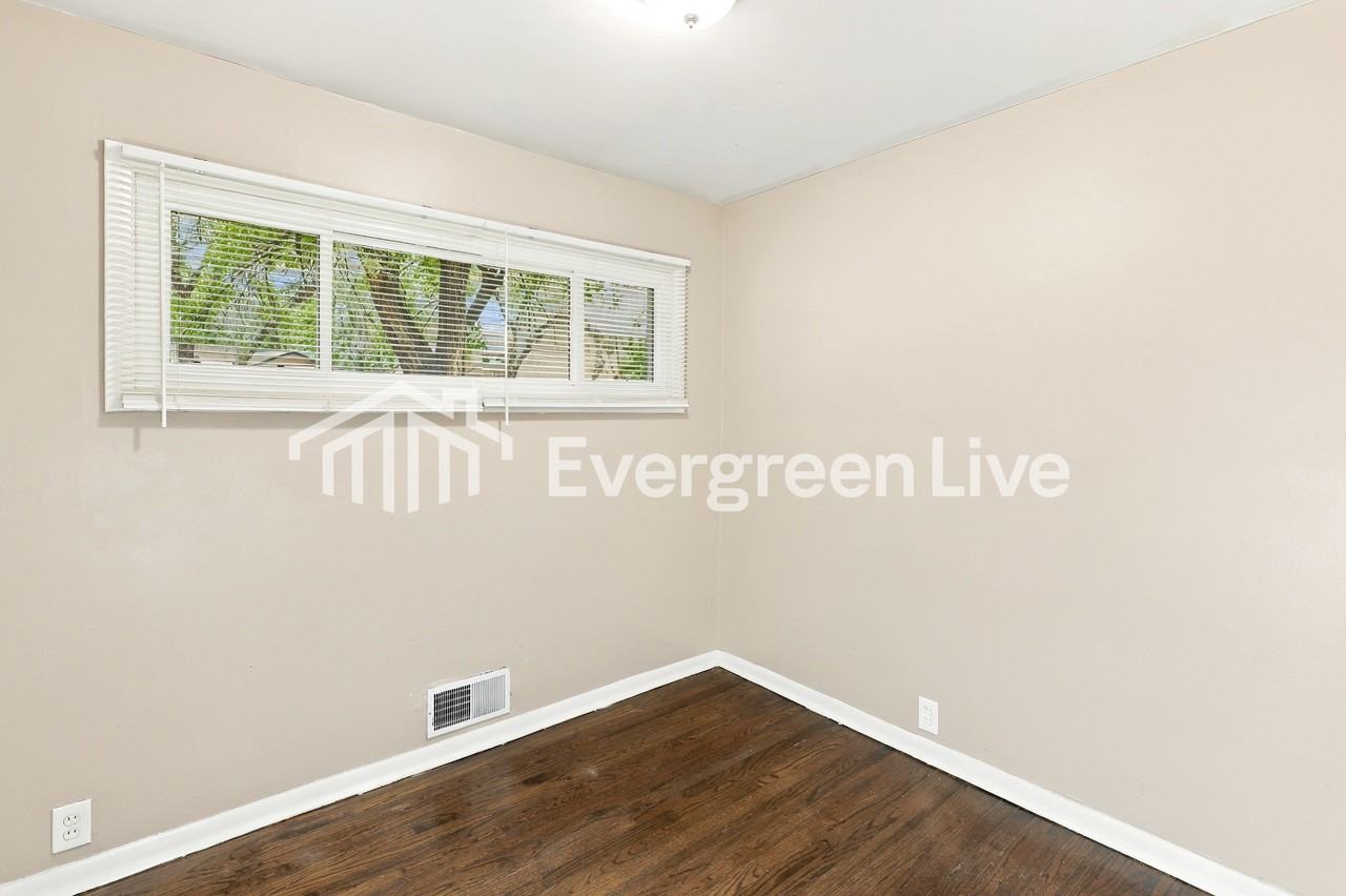 7704 E 108th Ter - Photo 7 of 15