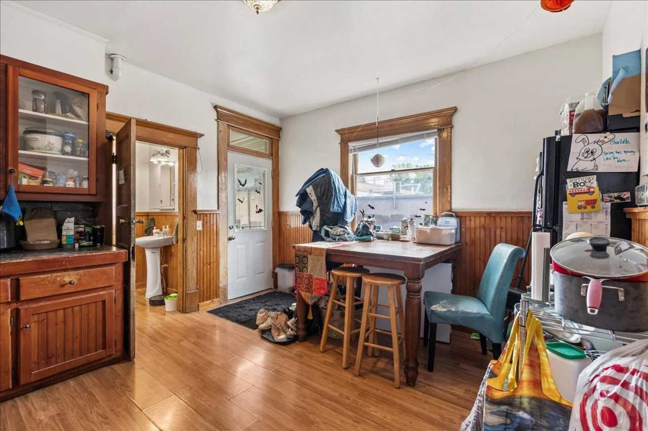 21 E Blake Ave - Photo 7 of 41