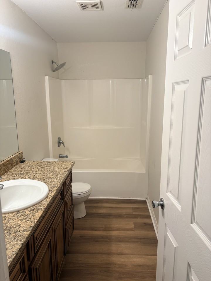 6020 E Jackson St #6022 - Photo 6 of 8