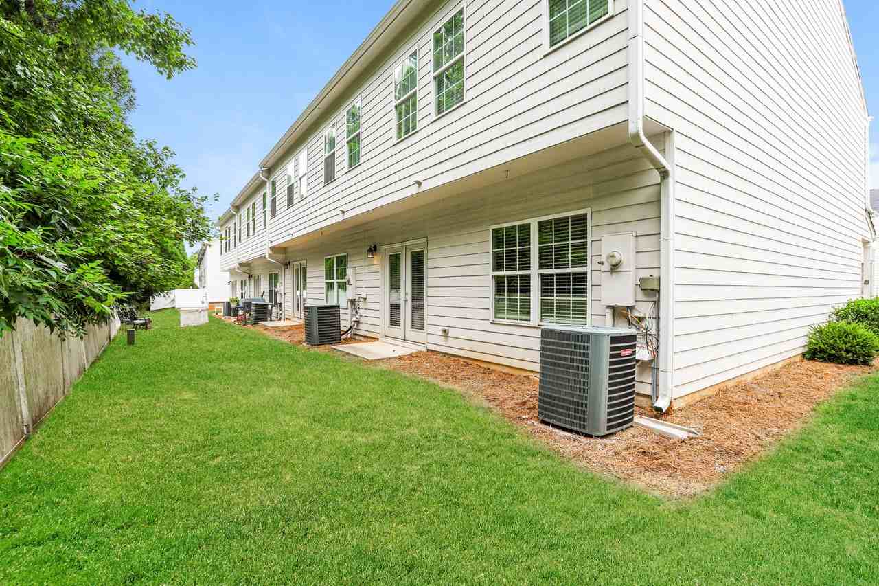 42 42 Madaline Ln - Photo 3 of 24