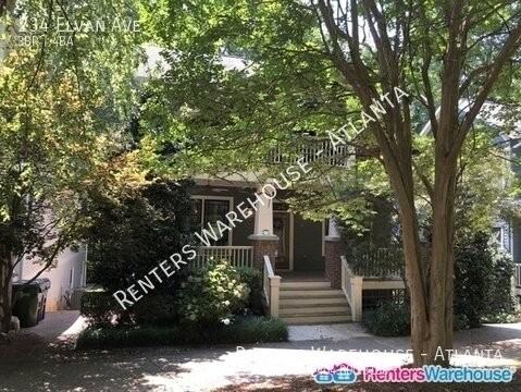 234 Elvan Ave Ne - Photo 2 of 22
