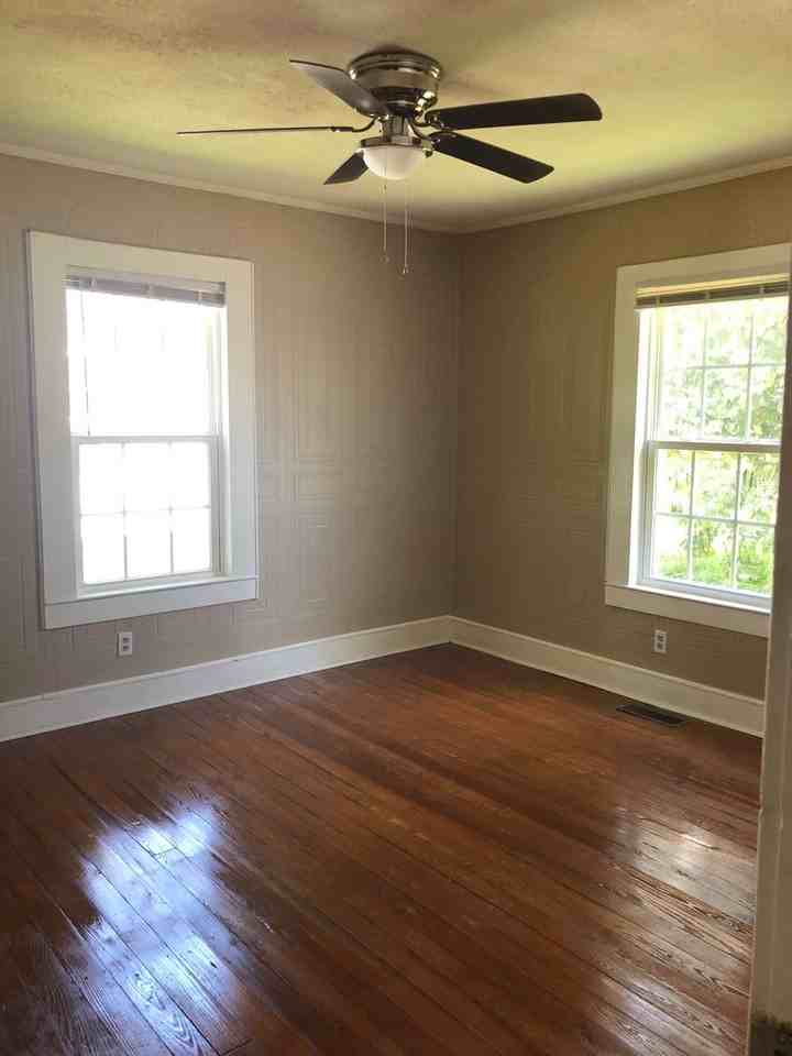 1204 Tunnel Blvd - Photo 6 of 9