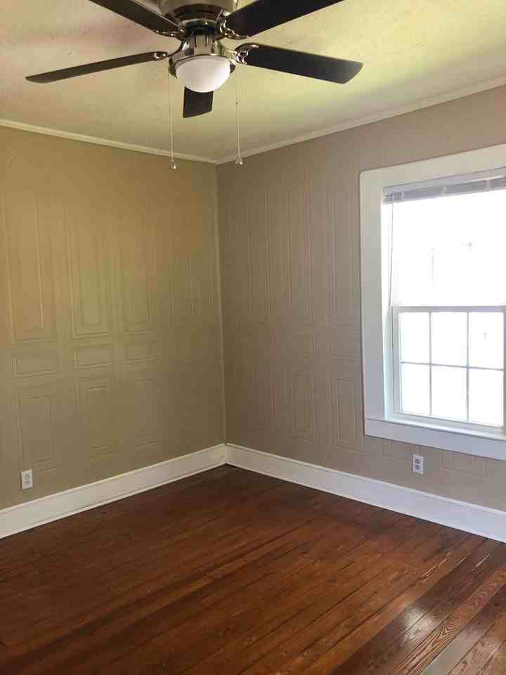 1204 Tunnel Blvd - Photo 7 of 9