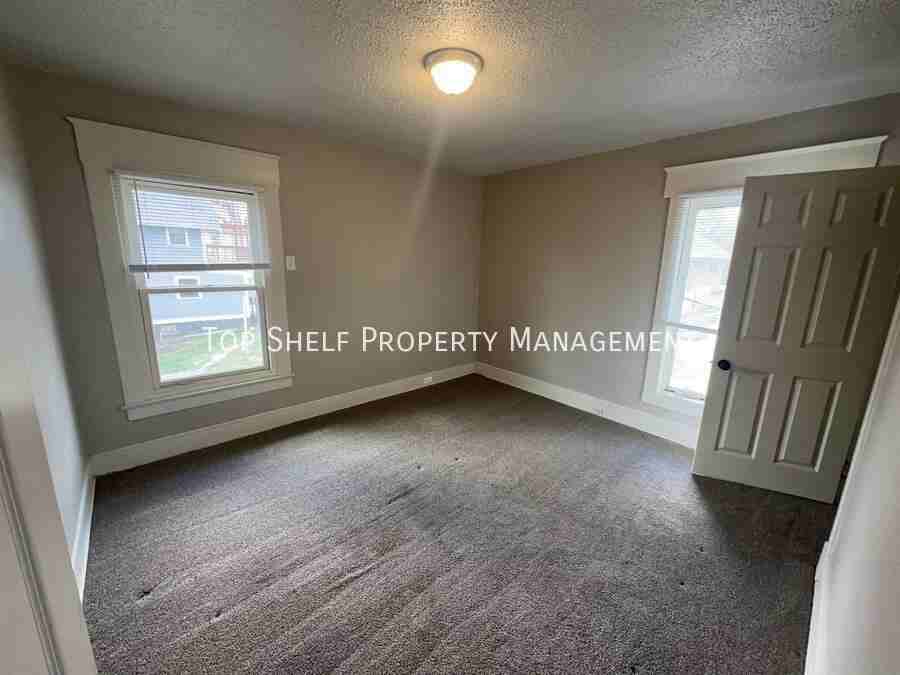 1438 9th St #3 - Photo 6 of 9