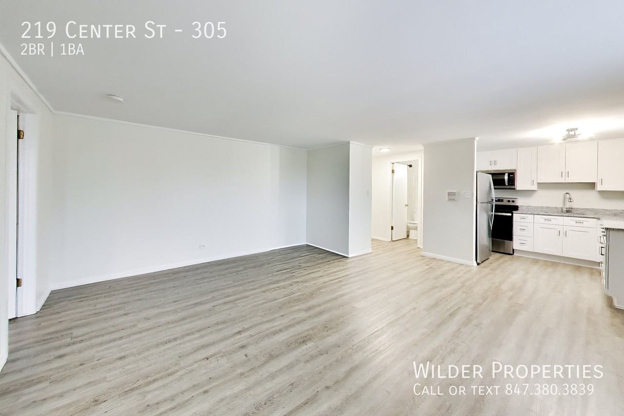 219 Center St #305 - Photo 5 of 11