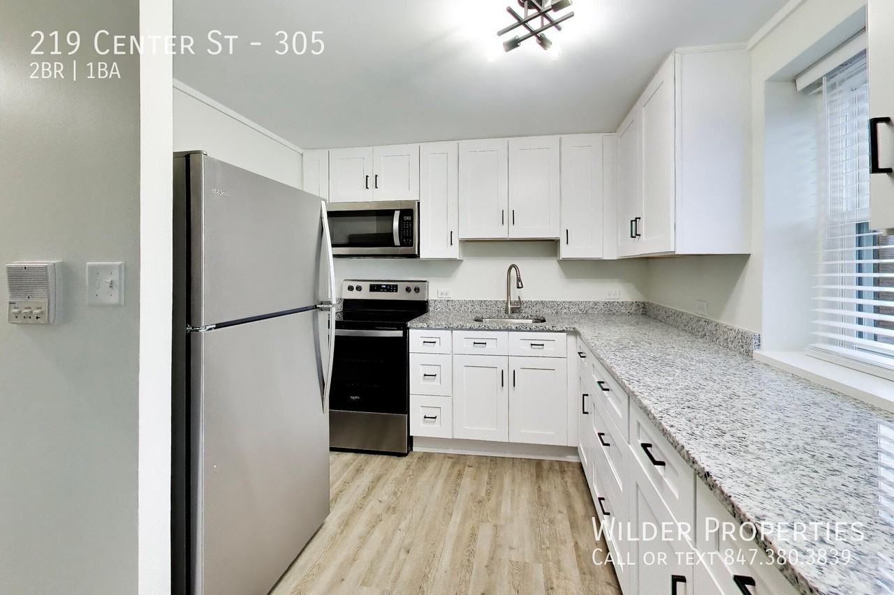 219 Center St #305 - Photo 6 of 11