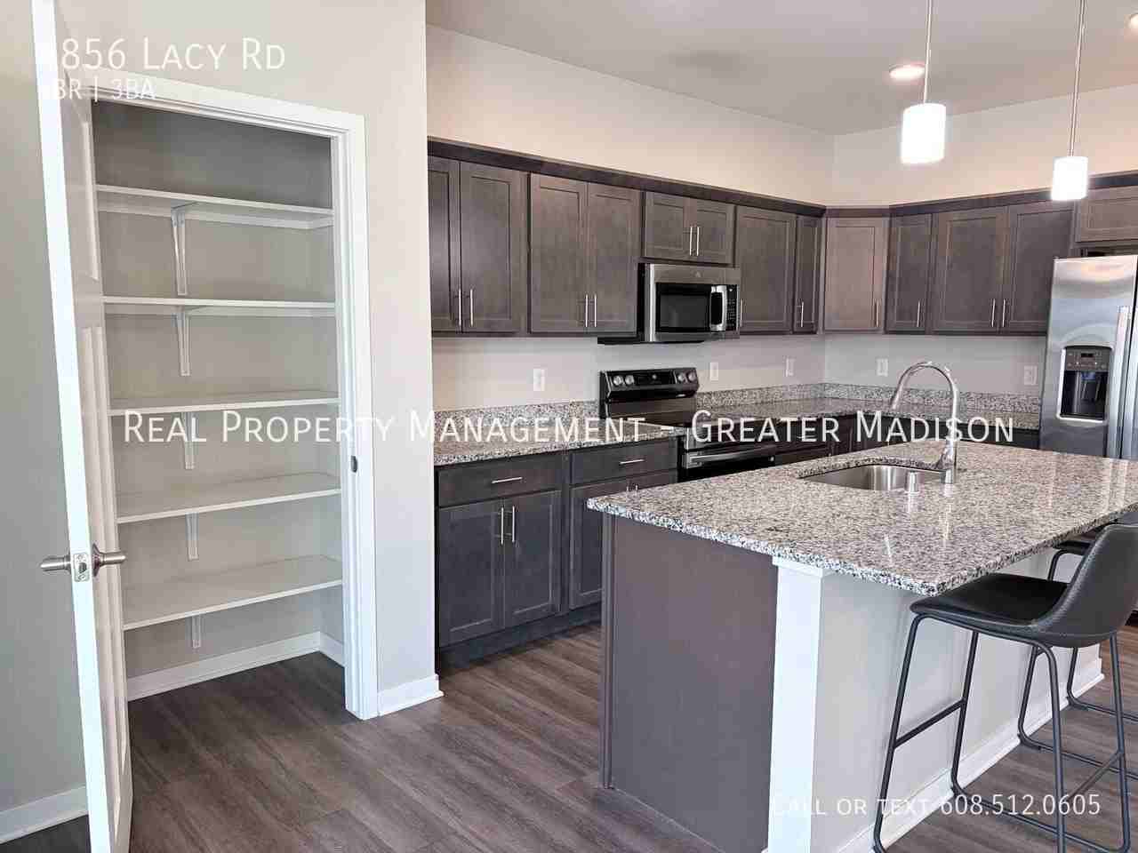 4856 Lacy Rd - Photo 4 of 24
