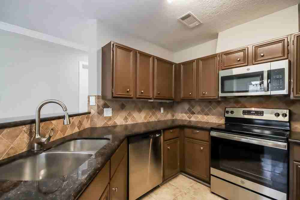 17388 Harbor Dr - Photo 7 of 17