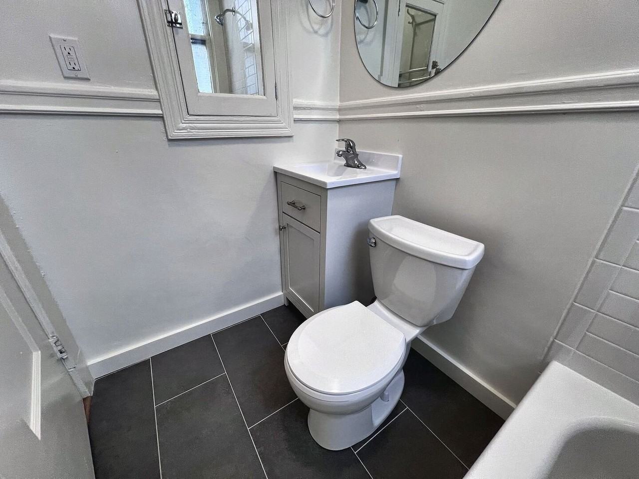 1650 Clay St #07 - Photo 4 of 28