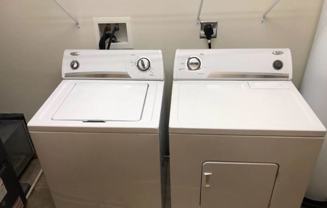 930 2nd Ave Ne #A - Photo 1 of 1