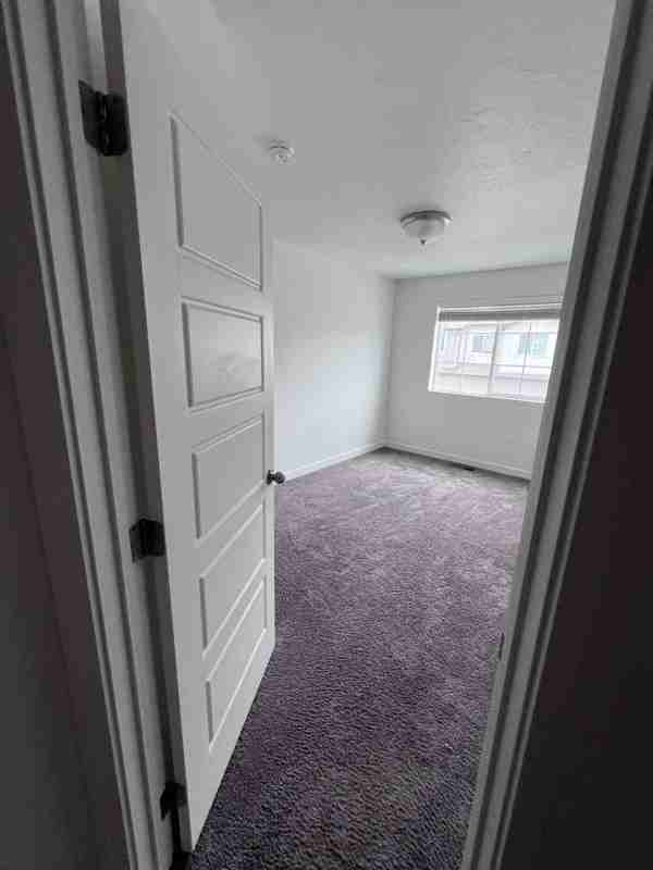 4343 W Dixon Way - Photo 5 of 9