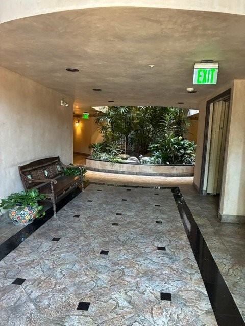 1255 Federal Ave - Photo 2 of 16