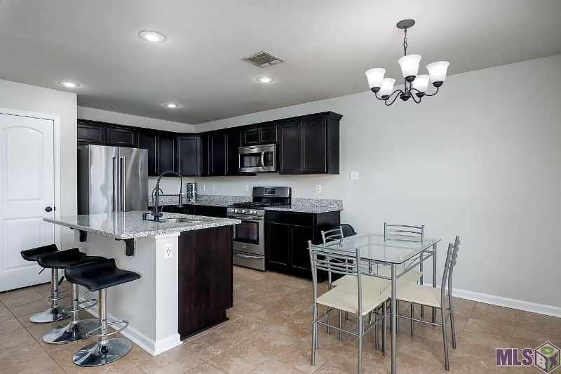 42384 Tigers Eye Stone Ave - Photo 2 of 11
