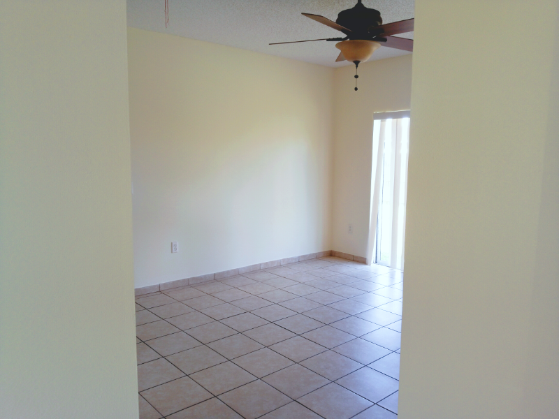 603 Fisher Ct - Photo 3 of 5