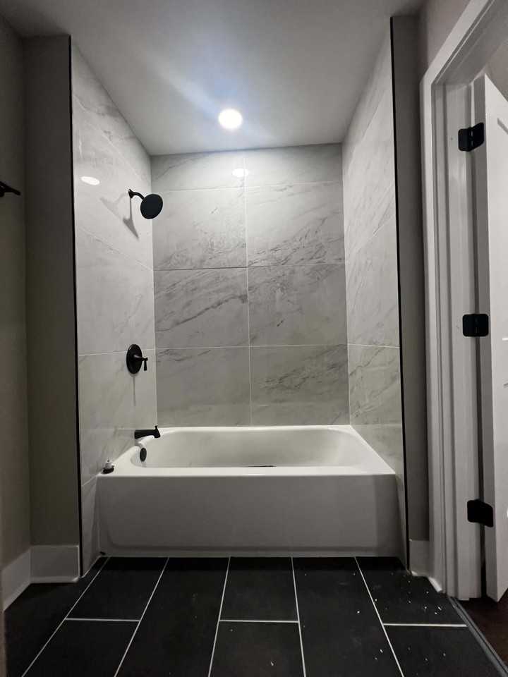 6042 N Avondale Ave #2A - Photo 4 of 13