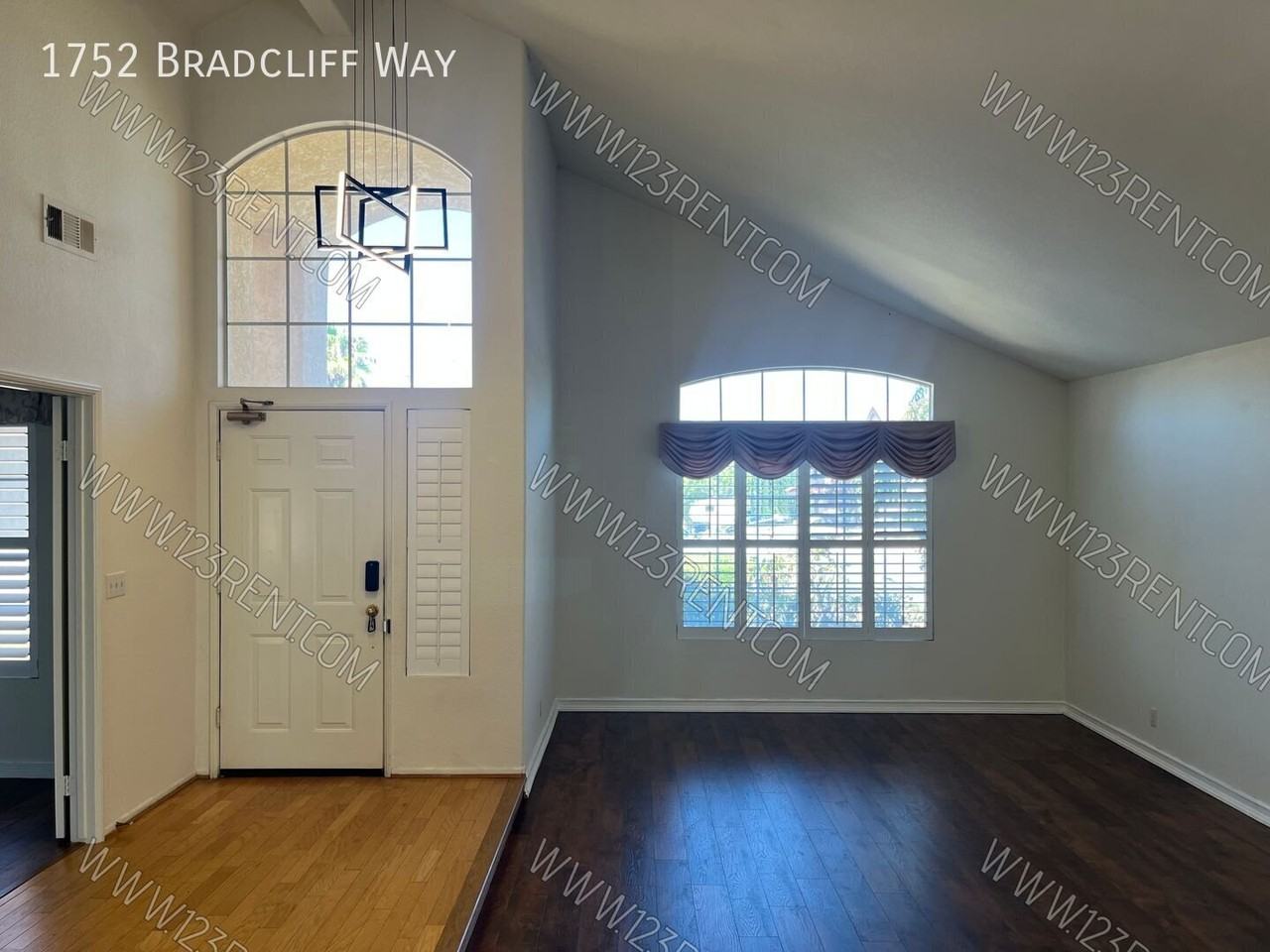 1752 Bradcliff Way - Photo 3 of 36