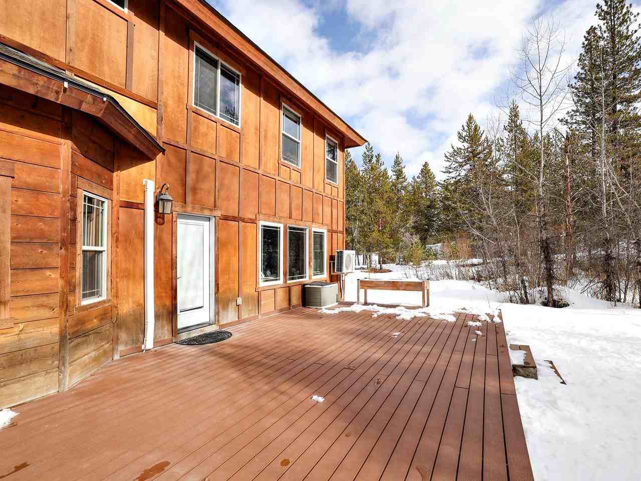 235 Moonridge Dr - Photo 2 of 20