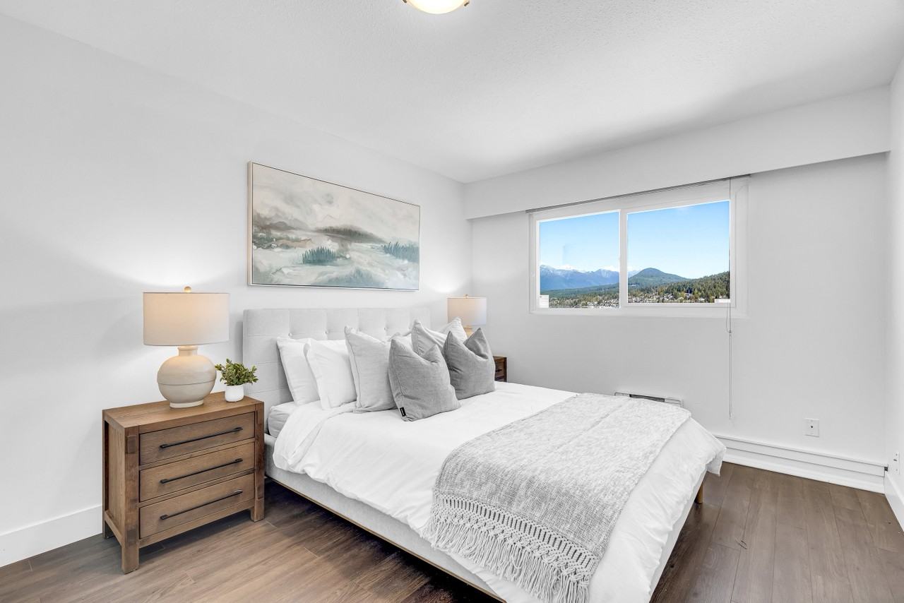 2625A Clarke St - Photo 5 of 14