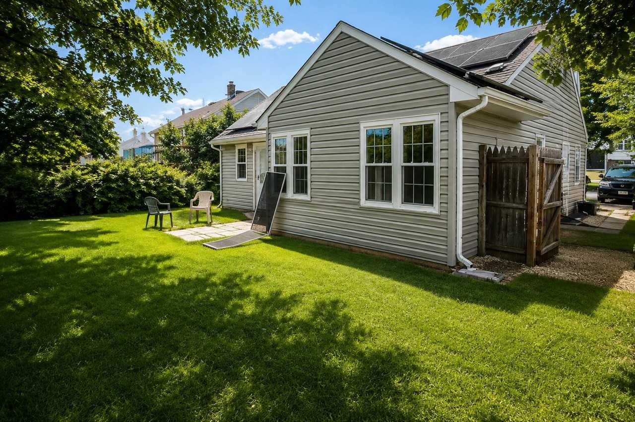 91 Village Dr - Photo 3 of 15