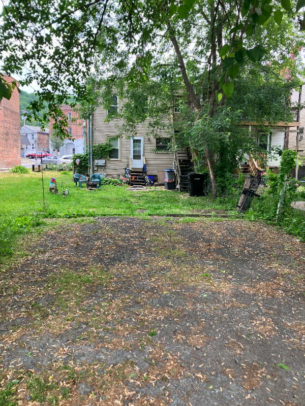 447 3rd St - Photo 4 of 9