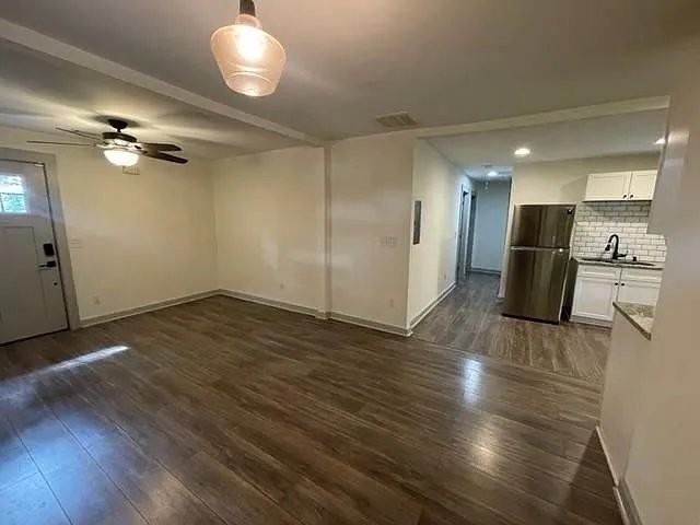 1753 Mary George Ave Nw - Photo 7 of 17