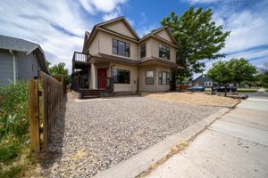featured image of 1301 Rood Ave #2