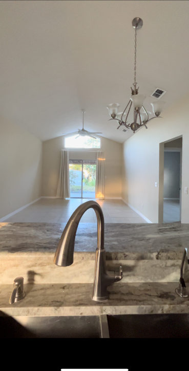 939 Lejay St - Photo 3 of 12