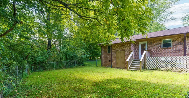 1904 Brookmill Rd #B - Photo 2 of 9