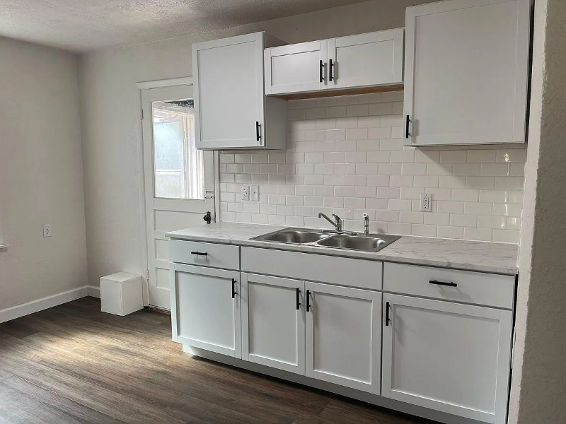 509 E North St - Photo 4 of 15