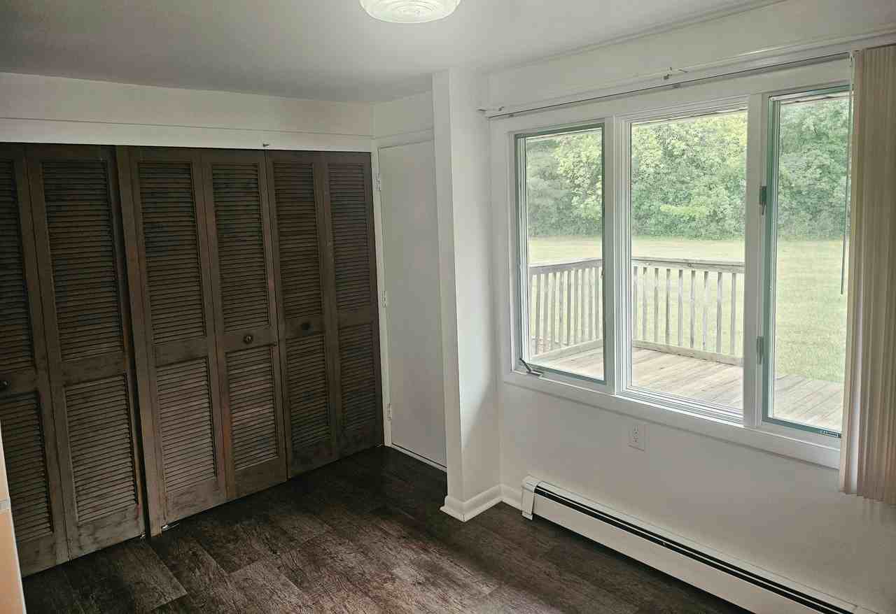 8946 Delwood Dr - Photo 3 of 12
