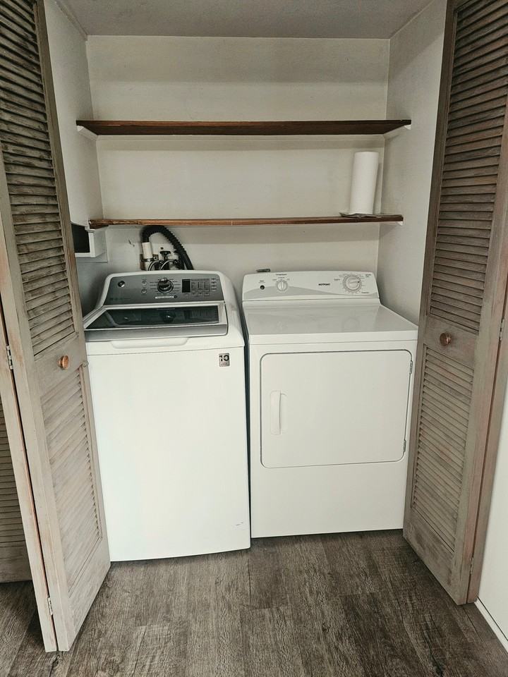 8946 Delwood Dr - Photo 5 of 12
