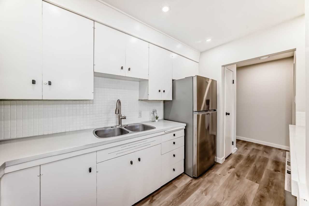 1319 107 Ave Sw - Photo 6 of 50