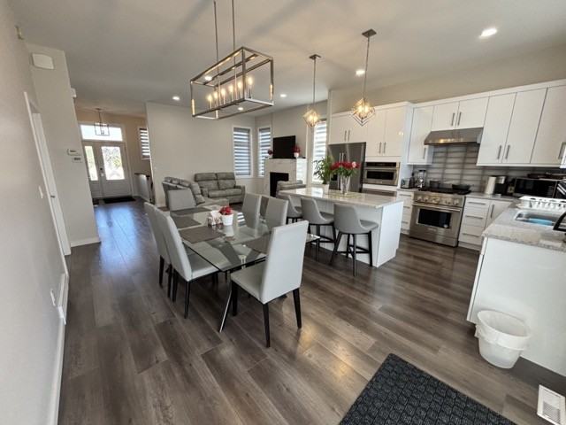 47 Bakersfield Crt - Photo 6 of 34