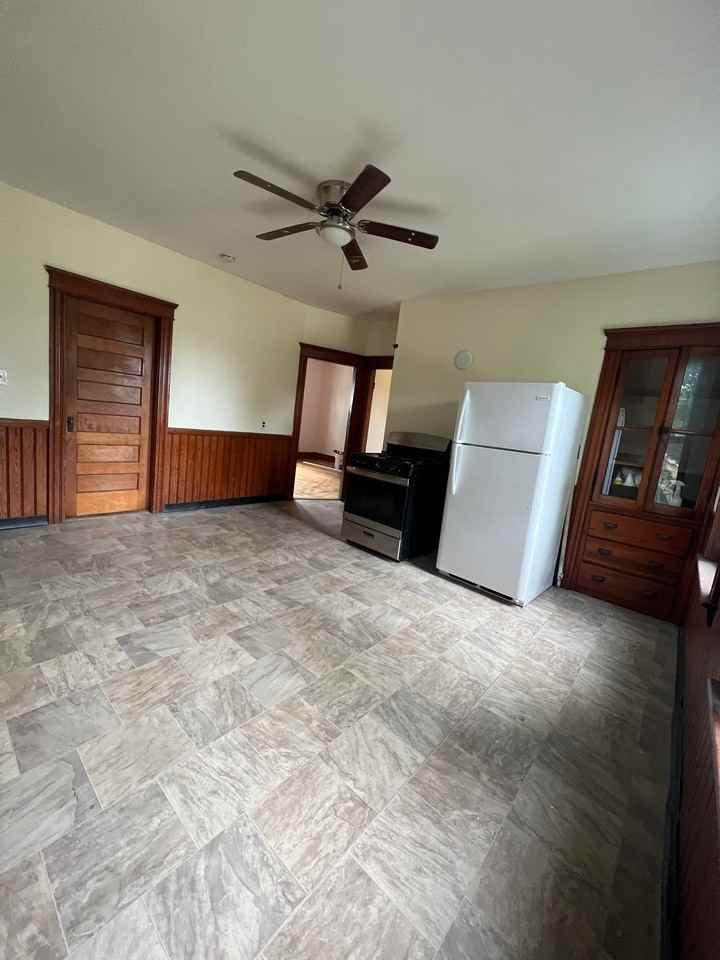 101 Greenwood St #2 - Photo 7 of 13