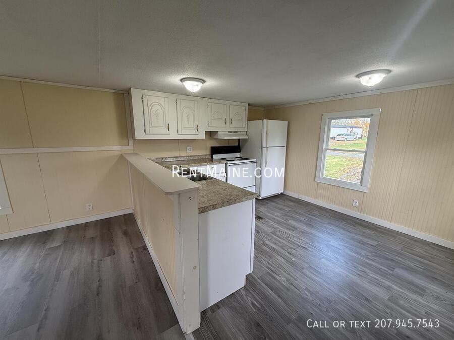 8 Hall Dr - Photo 2 of 12