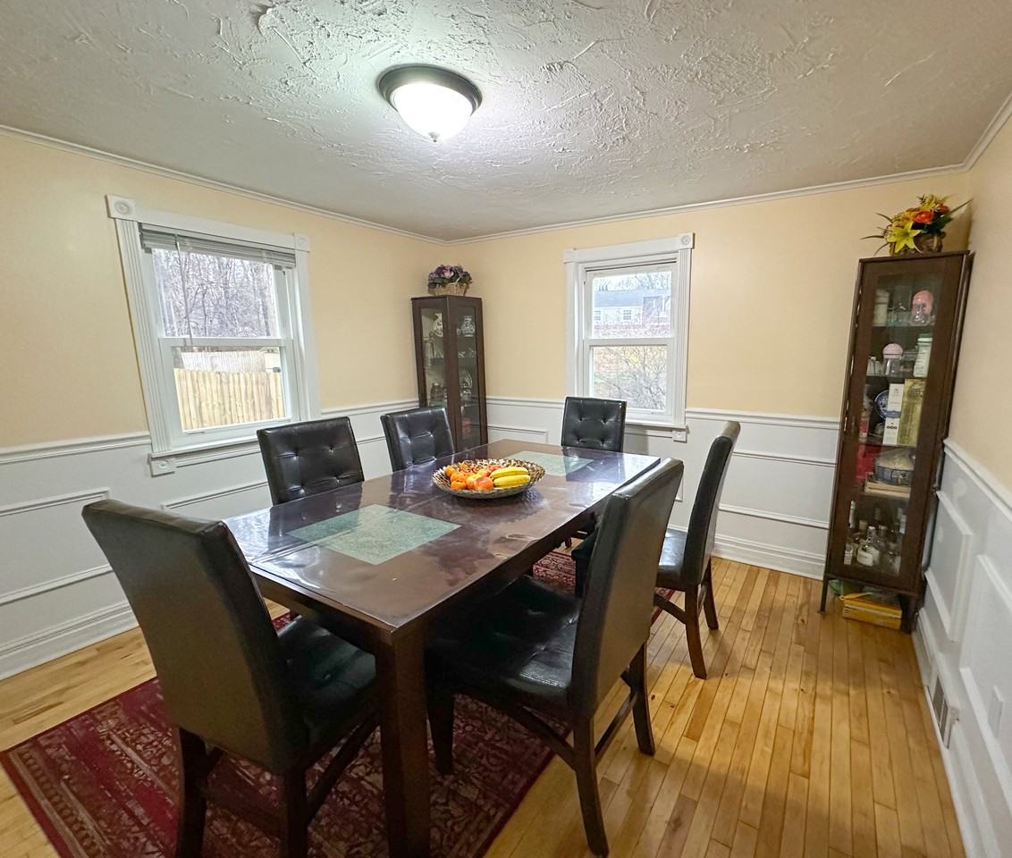 504, N Central - Photo 6 of 8