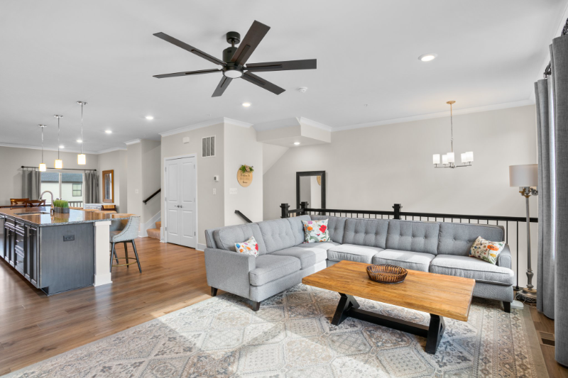 7606 Quartzite Ln - Photo 2 of 19