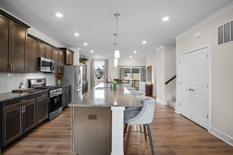 7606 Quartzite Ln - Photo 6 of 19