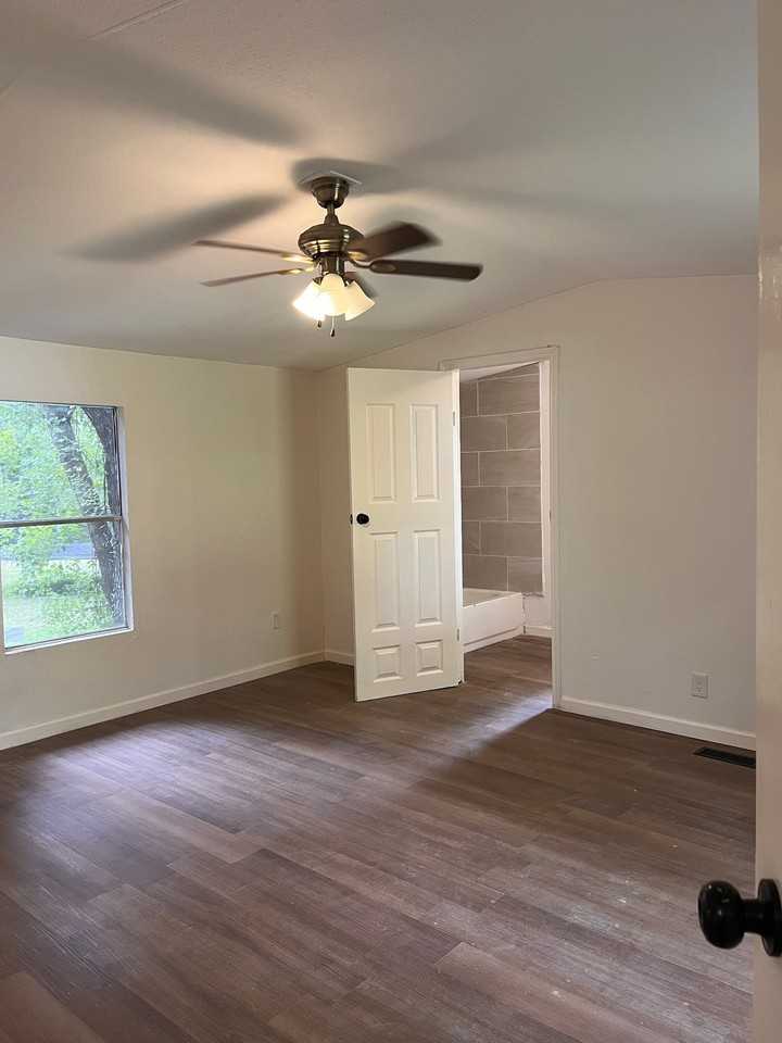 6018 Paloma Dr #A - Photo 3 of 7