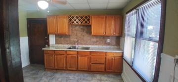 featured image of 7130 Clement Ave
