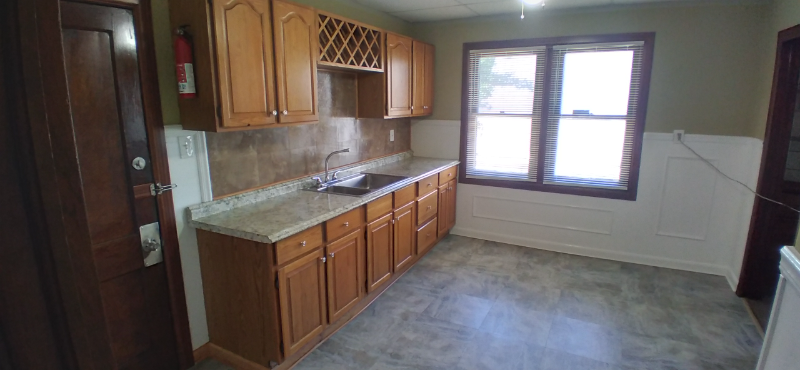 7130 Clement Ave - Photo 2 of 20
